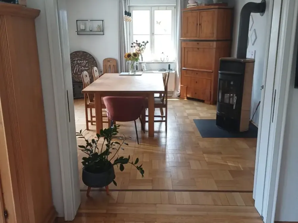 großzügige 4-Zimmer-Wohnung mit Balkon und Einbauküche im Herzen von Ochsenhausen