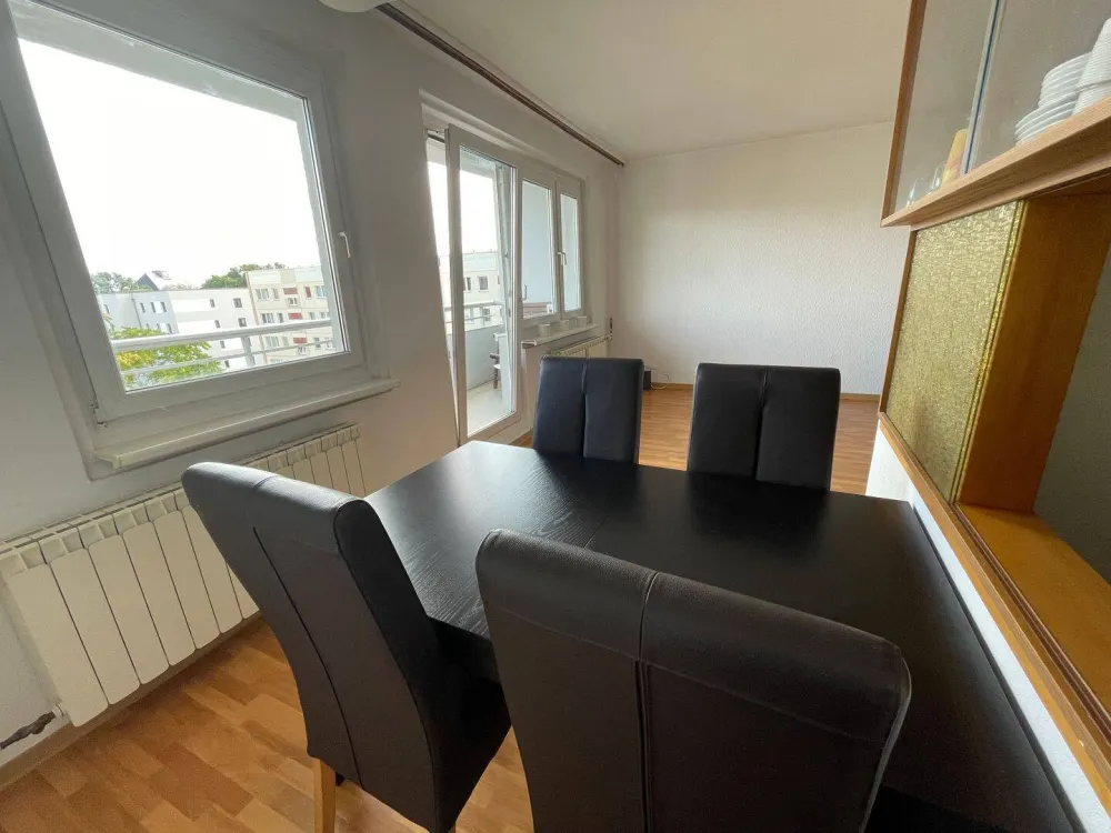 Helle vollmöblierte 3-Zimmer Dachgeschosswohnung ab 09/2026