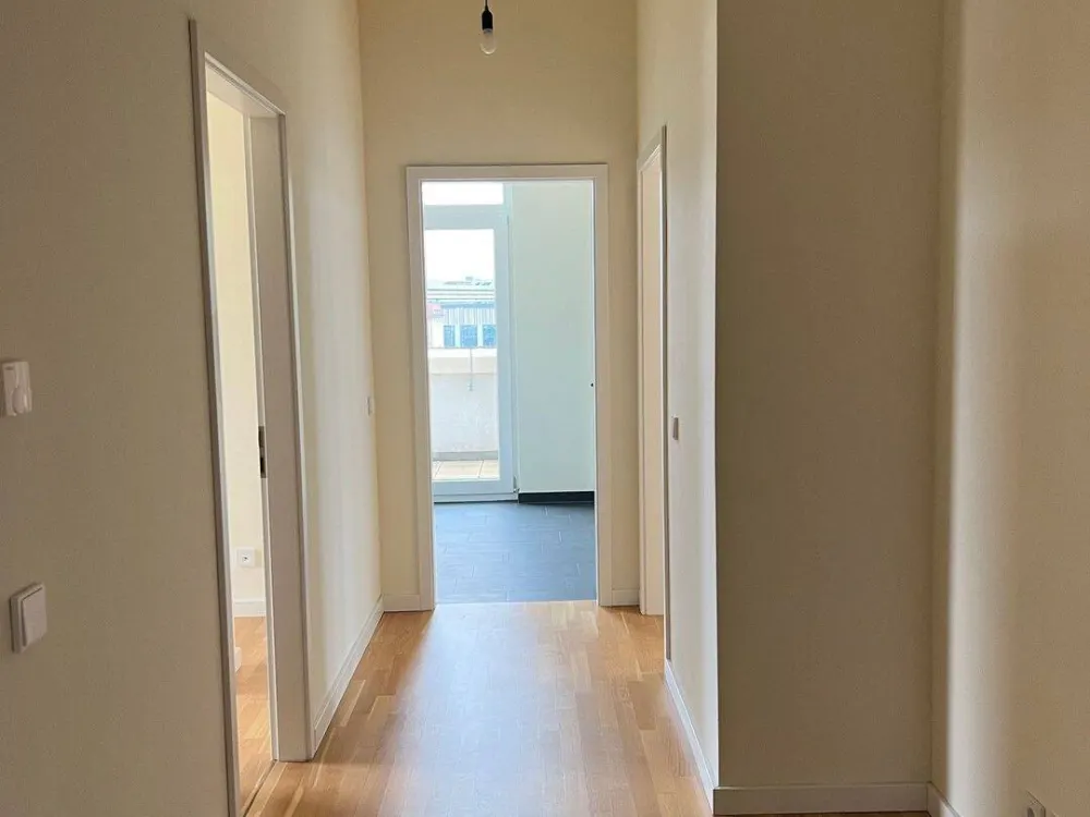 * große Terrasse und moderne 2 Zimmer-Wohnung mit herrlicher Terrasse in der Altstadt *