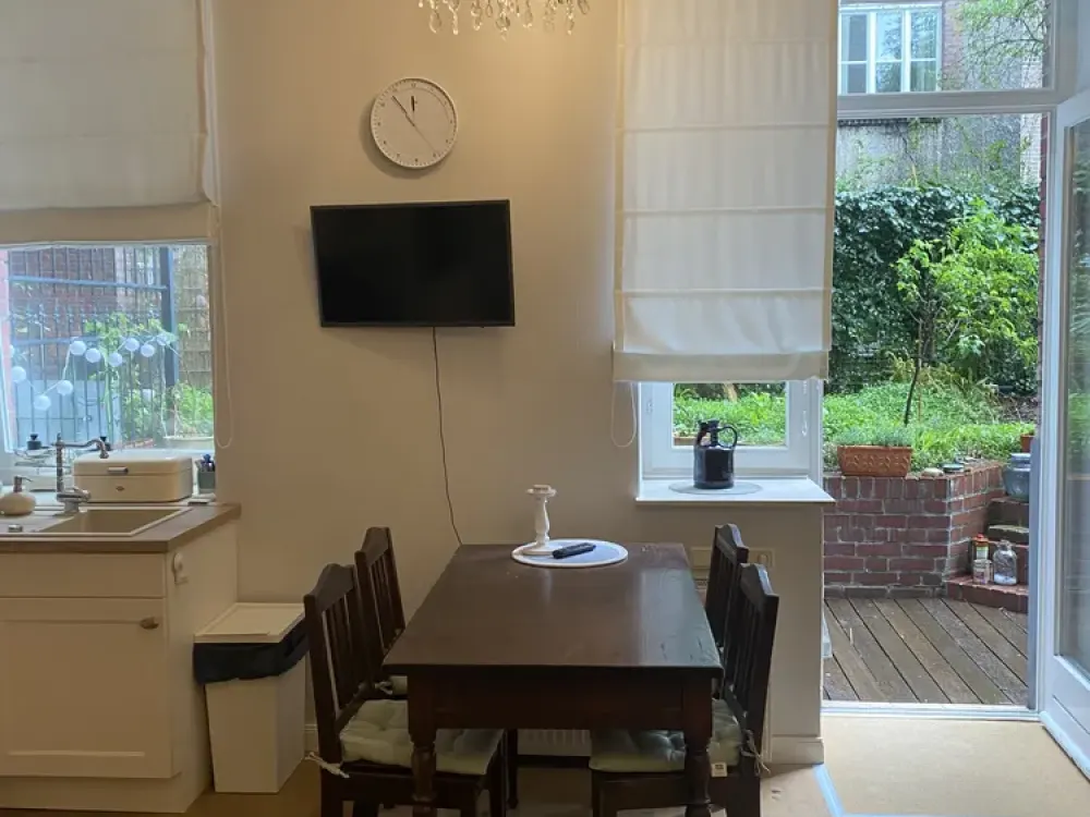 Stilvolle möblierte Altbau-Wohnung in der Kölner Südstadt