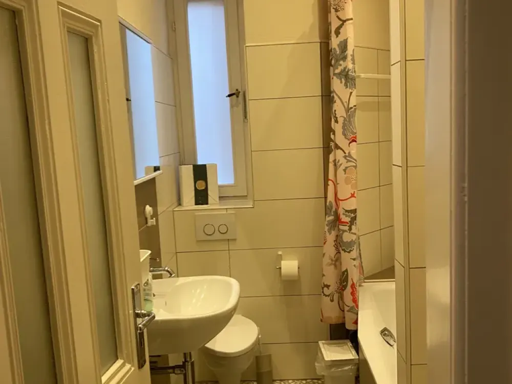 Stilvolle möblierte Altbau-Wohnung in der Kölner Südstadt