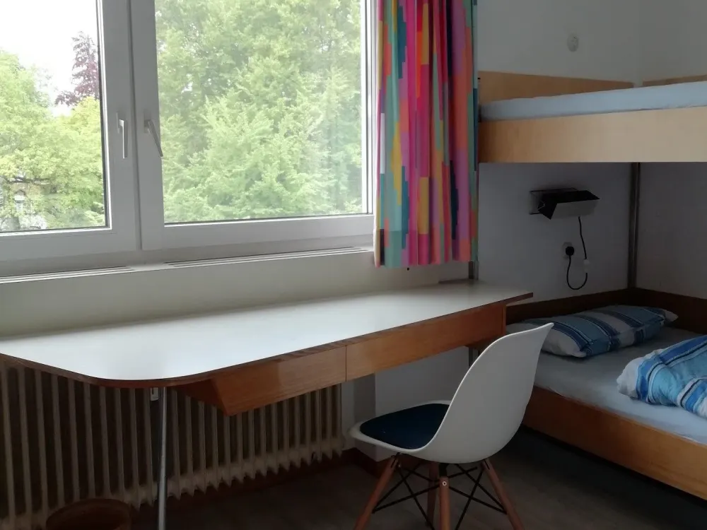 2-Zimmer-Wohnung frei von 01.10.2026 bis 30.04.2027