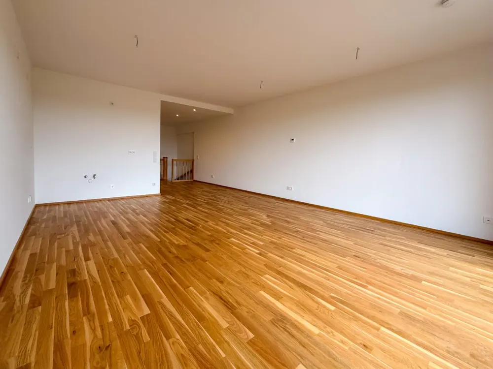 * Auf 2 Etagen * 4 Zimmer * Wohnung * A+ * NEUBAU * am Auenwald * Balkon * TG *