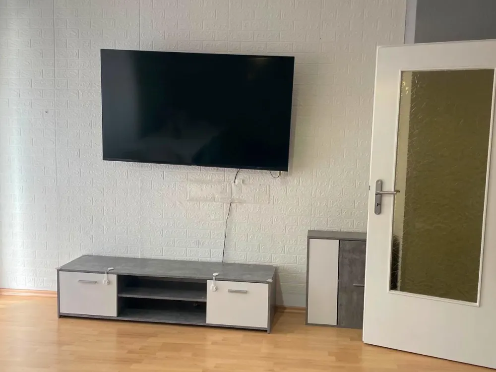 2-Zi.-Whg. komplett möbliert