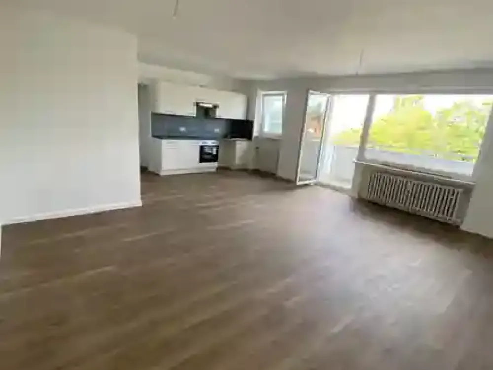 * Laim * komplett sanierte 2-Zimmer Wohnung * Küche mit EBK * Duschbad * Balkon *