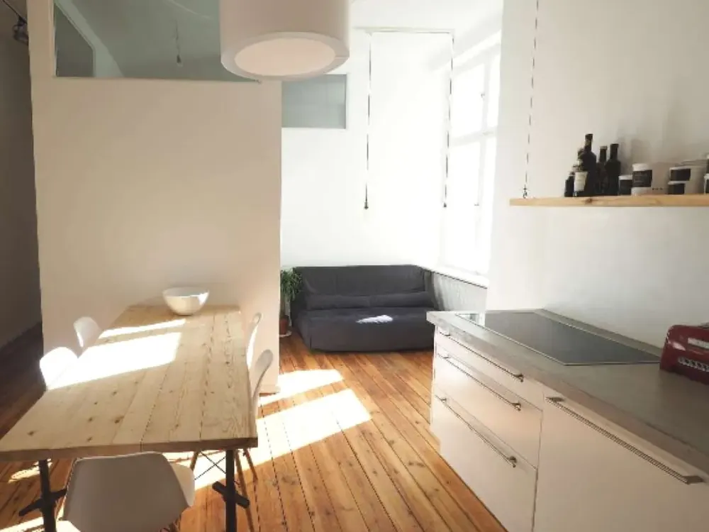 Möblierte helle Designer Altbauwohnung, Prenzlauer Berg