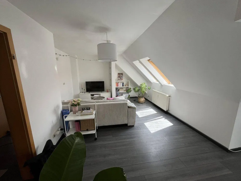Möblierte 2-Zimmer-Maisonettewohnung in zentraler, ruhiger Lage von Erfurt