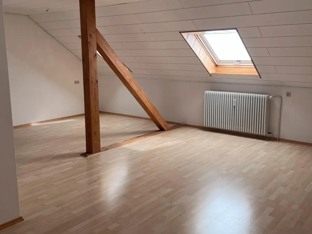 Dachwohnung