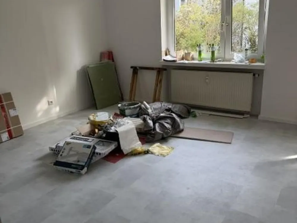 Schmuckstück - 1 - Zimmer - EG - Terrassenwohnung -neu renoviert