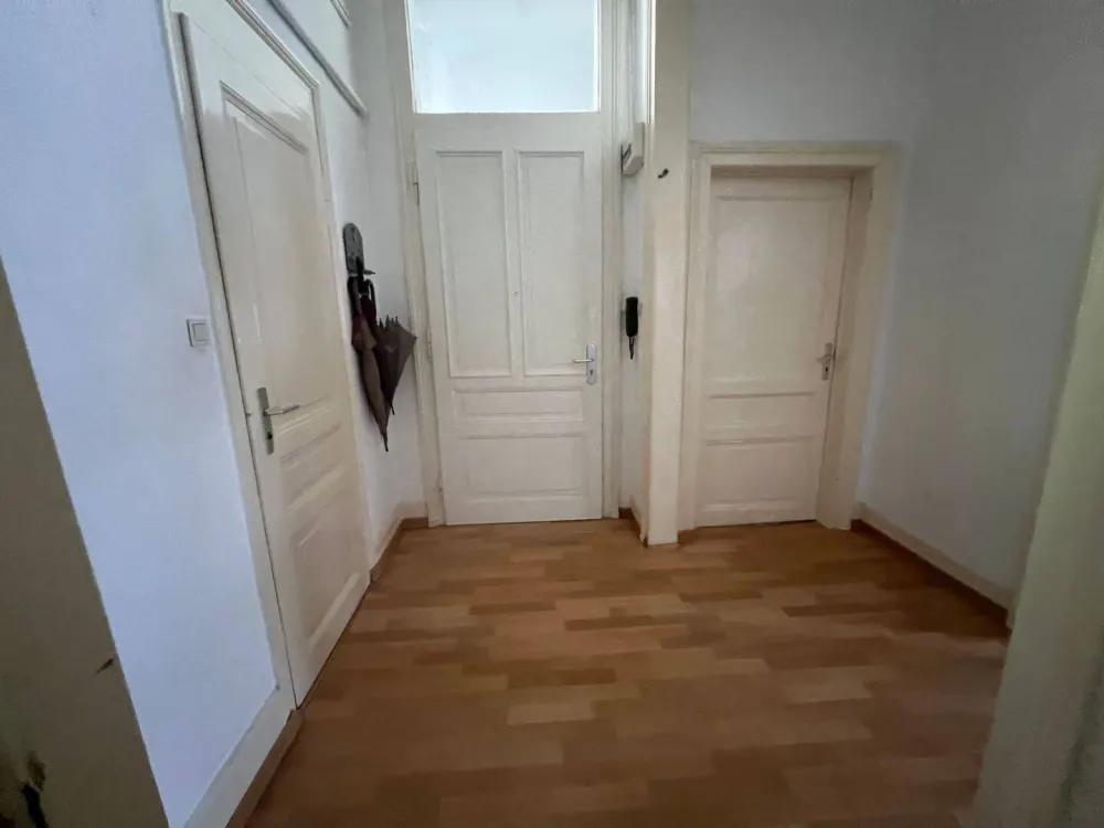 3 Zimmer Wohnung mit Balkon in der Nähe von Europaviertel und Galuswarte