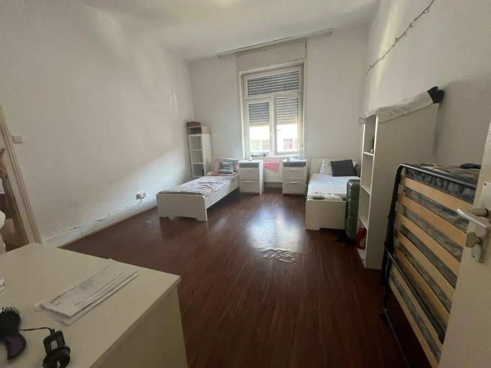 3 Zimmer Wohnung mit Balkon in der Nähe von Europaviertel und Galuswarte