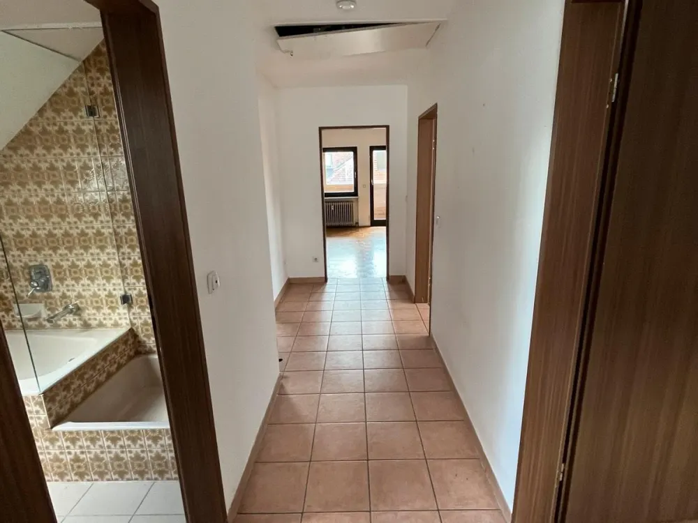 3-Zimmer-Wohnung, 85 m², ab sofort frei