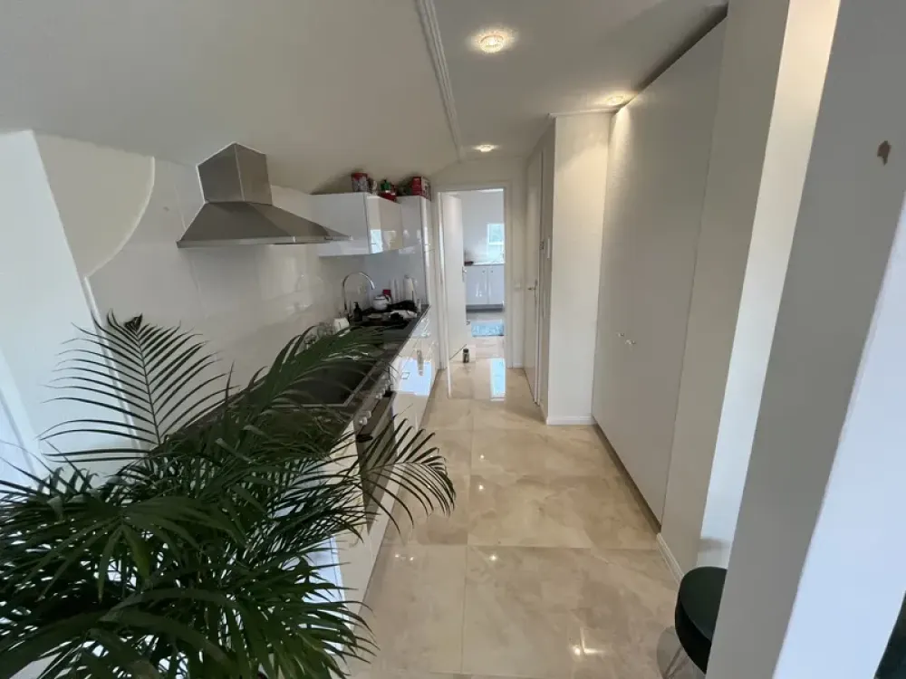 Helle 2-Zimmer-Dachgeschosswohnung, 40 m², Pauschalmiete 890 € all-inclusive