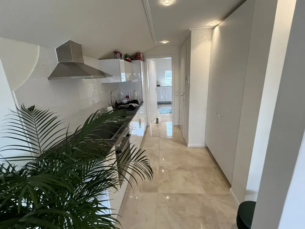 Helle 2-Zimmer-Dachgeschosswohnung, 40 m², Pauschalmiete 890 € all-inclusive