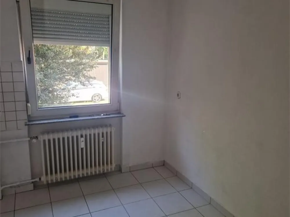 Helle, renovierte 2-Zimmer-Wohnung nahe dem S-Bahnhof