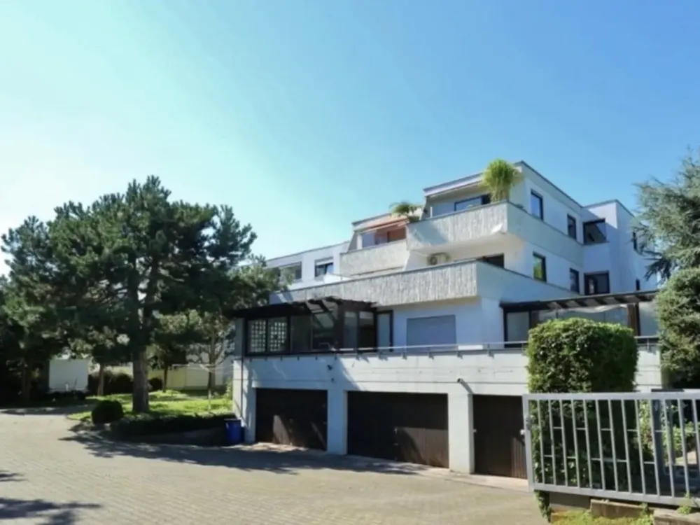 Modernisierte 3-Zimmer-Wohnung mit 2 Balkonen in ruhiger Lage