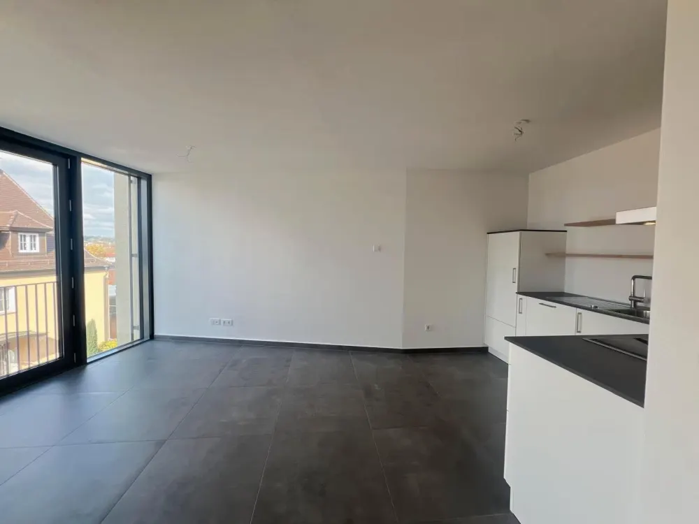Modern 2-Room Apartment, 94 m², Large Terrace, Ravensburg