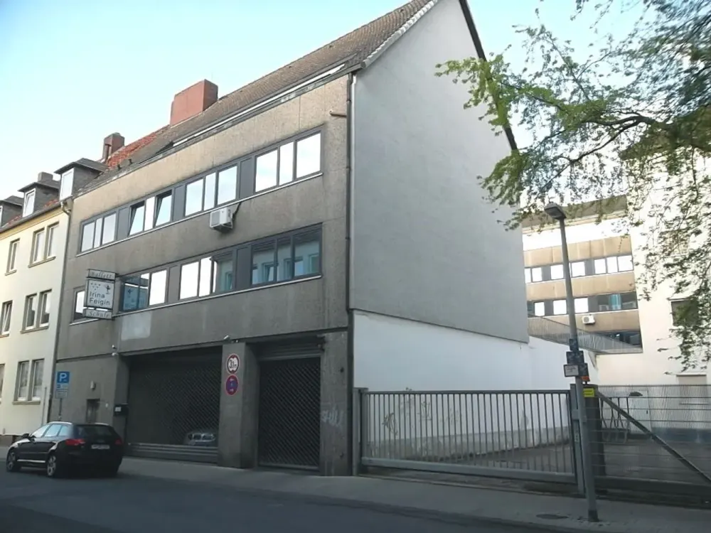 HANNOVER ZENTRUM Ehmalige Balletschule TEL. 0175 500 84 84