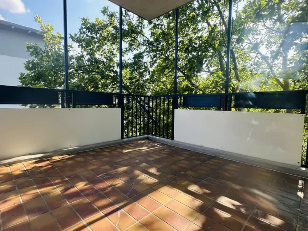 Elevator, fitted kitchen, balcony, modern heating