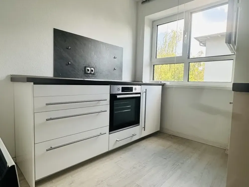 Elevator, fitted kitchen, balcony, modern heating