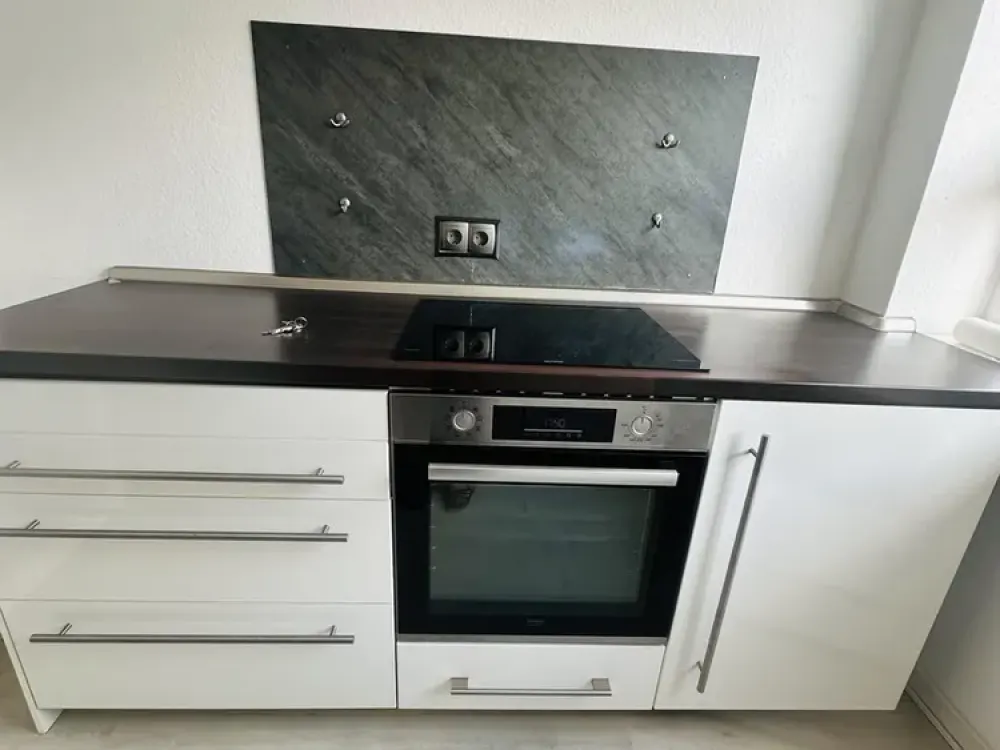 Elevator, fitted kitchen, balcony, modern heating