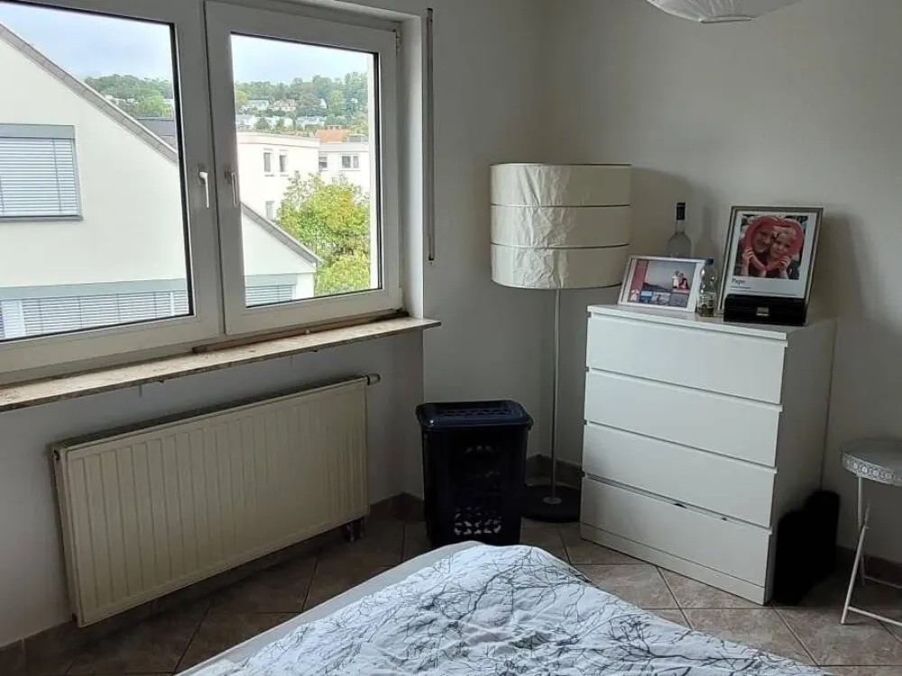 Sbr.-Rotenbühl * top residential location * near university * 3 rooms, kitchen, bathroom * approx. 80 sqm * balcony * fitted kitchen