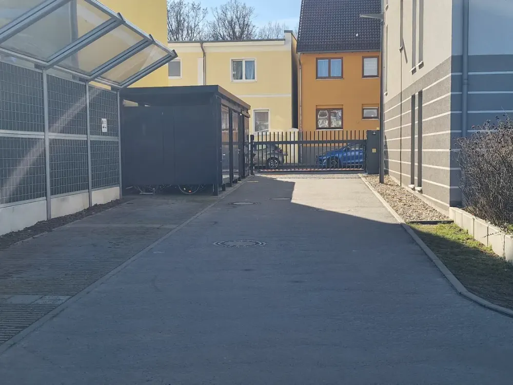 MIETKAUF MÖGLICH - Sonnenterrasse ca. 35 m² - sonnig - grün - Stellplatz - Aufzug