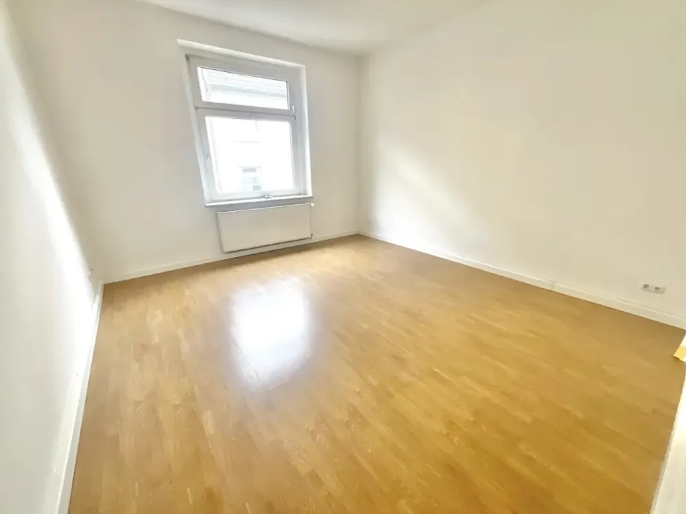 2 Monatsmieten frei in großer 2 Raumwohnung