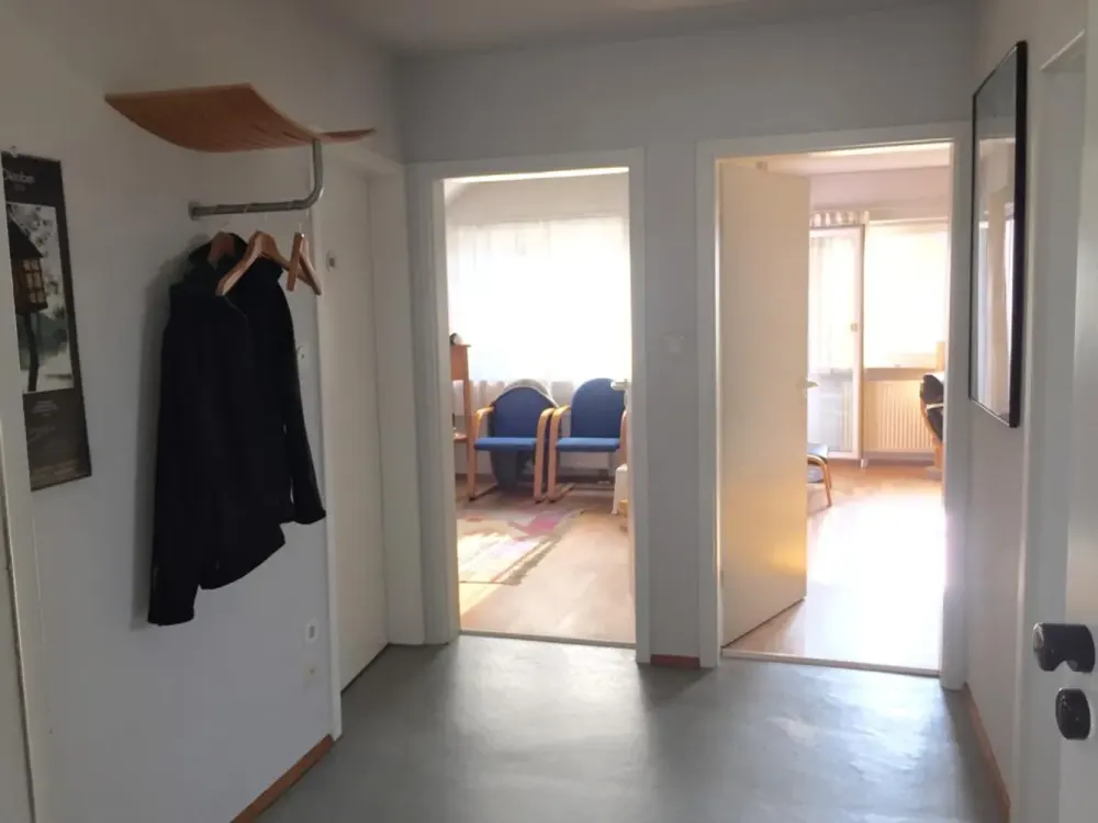 Practical 3.5-Room Attic Apartment in Karlsdorf-Neuthard