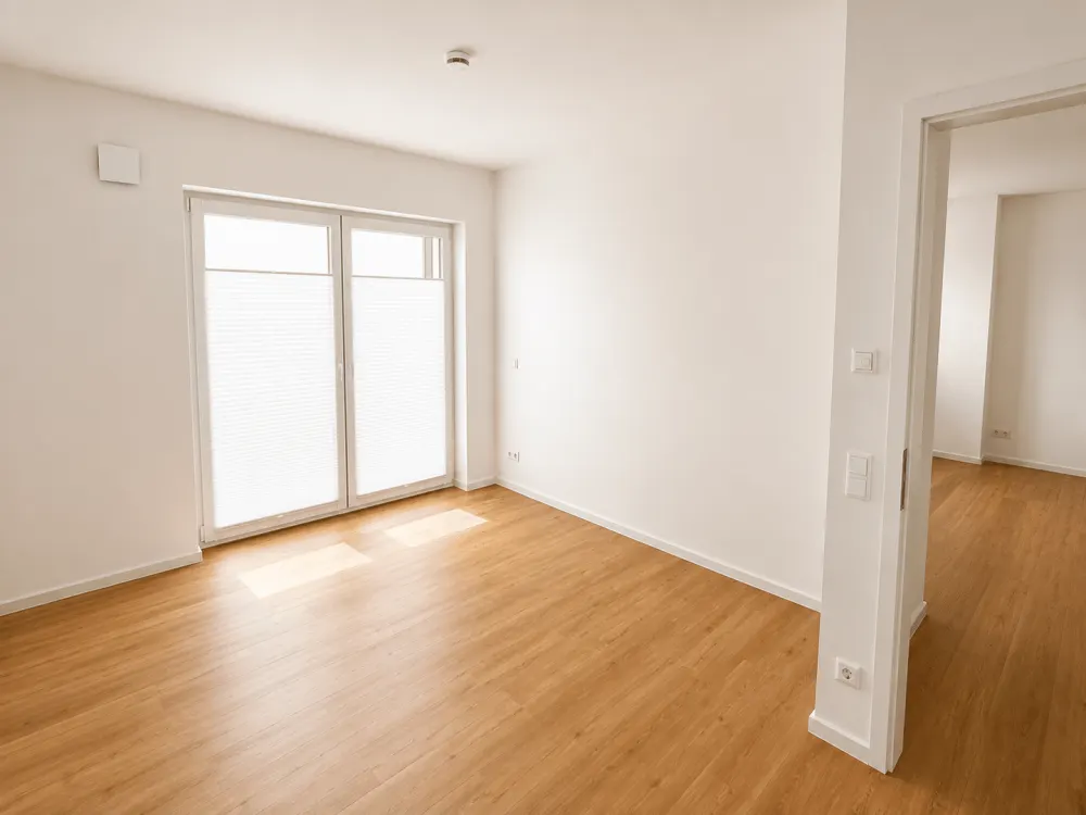Bright 2-Room Apartment with Balcony, Fitted Kitchen & Modern Features