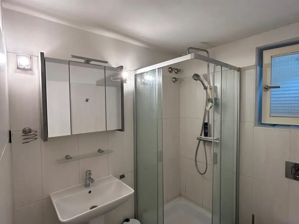 Gemütliche 1-Zimmer-Souterrainwohnung, All-inclusive in Wengern