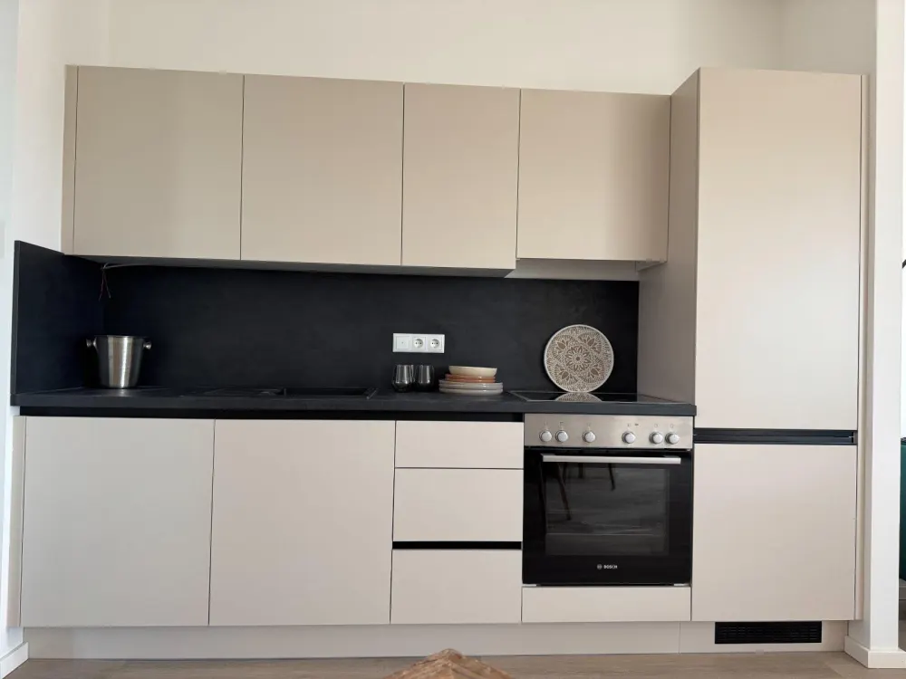 2,5 Zimmerwohnung mit Einbauküche und 2 Balkonen