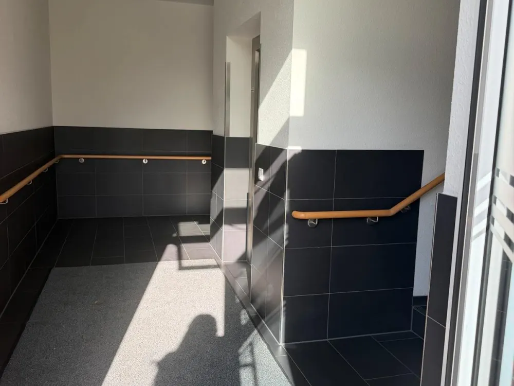 2-Zimmer-Wohnung mit ca. 30 m² Dachterrasse, Aufzug & Tiefgarage