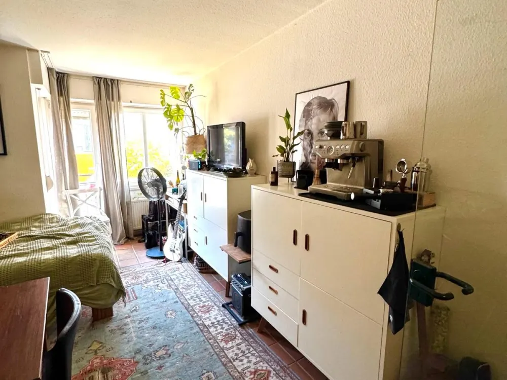 Sonnige 1-Zimmer Wohnung vollmöbiliert EG