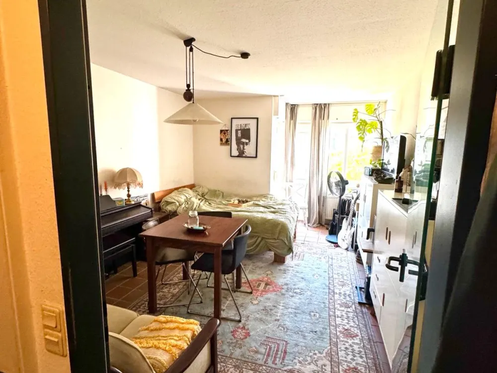 Sonnige 1-Zimmer Wohnung vollmöbiliert EG