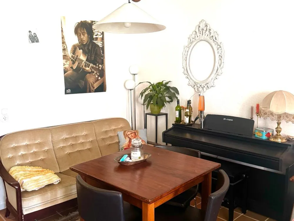 Sonnige 1-Zimmer Wohnung vollmöbiliert EG