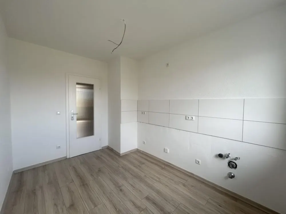 Lichtdurchflutete 3-Zimmer-Wohnung mit Balkon in Leverkusen Opladen