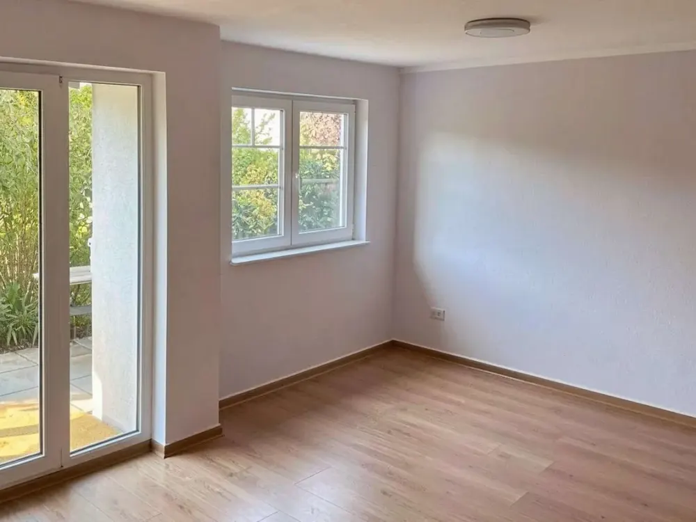 From 01.12.2026 - Dreamy 2-Room Apartment with Terrace and Underground Parking in the Best Location of DD-Plauen