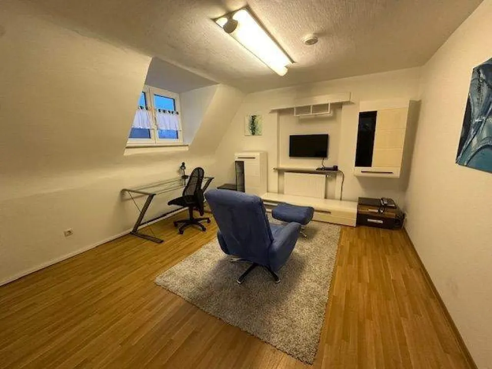 PENDLER AUFGEPASST VOLLMÖBLIERTE ZIMMER