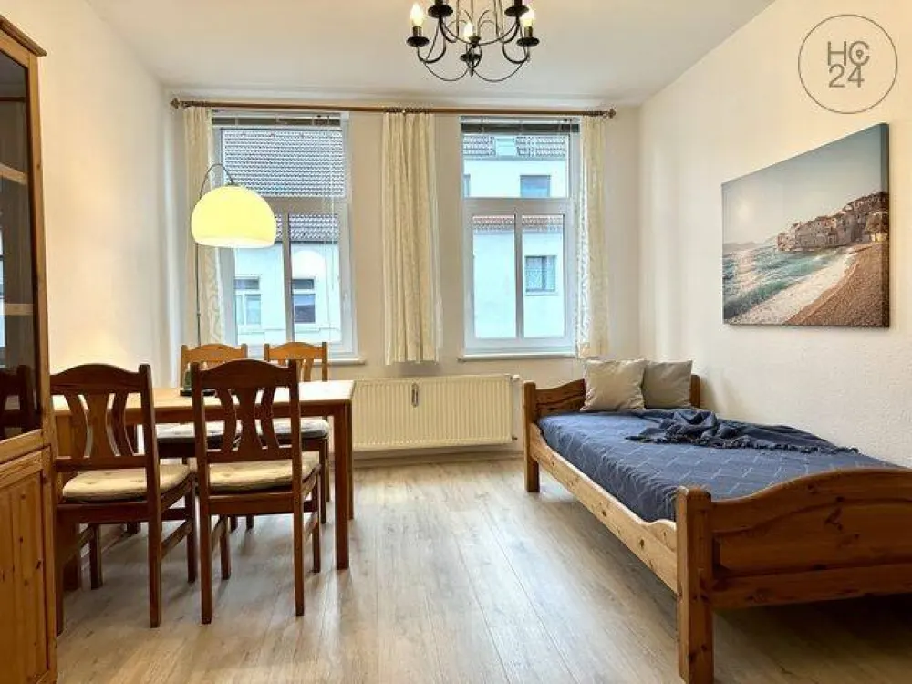 Nahe DHL, Porsche, BMW: Möblierte Wohnung in Leipzig-Gohlis mit zwei separaten Schlafzimmern