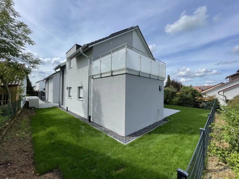 Neubau! Hochwertige EG-Wohnung mit Garten & Stellplatz