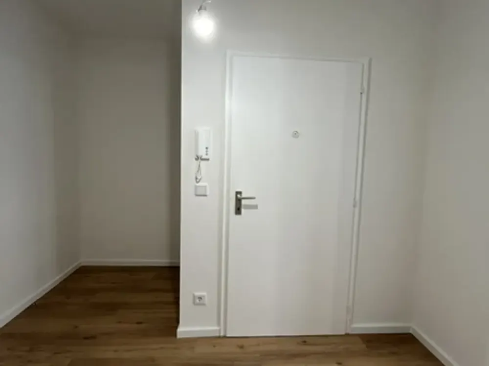 Erstbezug nach Sanierung: Großzügiges Appartment mit Balkon und separater Küche