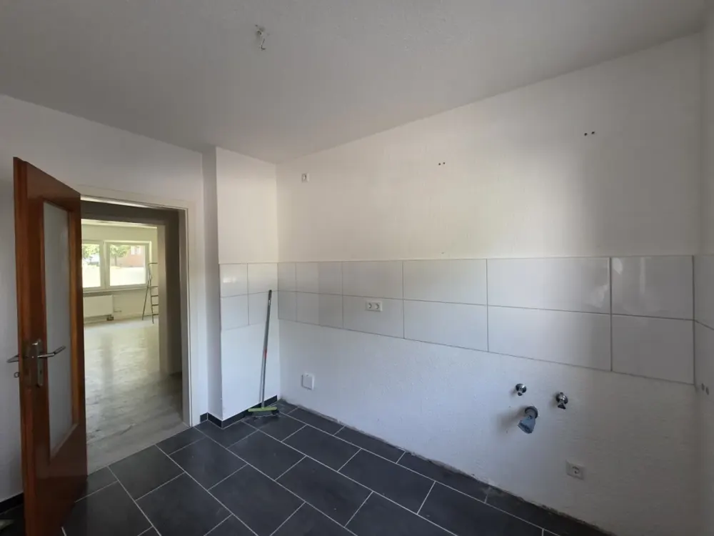 Renoviert und Erdgeschoss! 2 Zimmerwohnung mit Balkon, energieeffizient zentral in Datteln