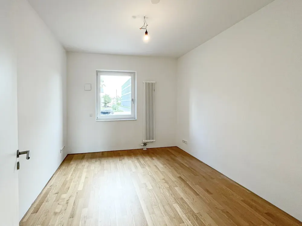 Modern Living! 3-Room Ground Floor Apartment with Fitted Kitchen