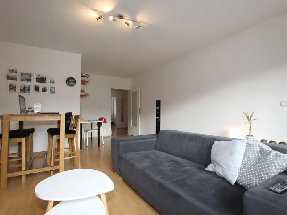 TOP Zustand! Balkon! EBK! Aufzug! TG-Stellplatz optional!