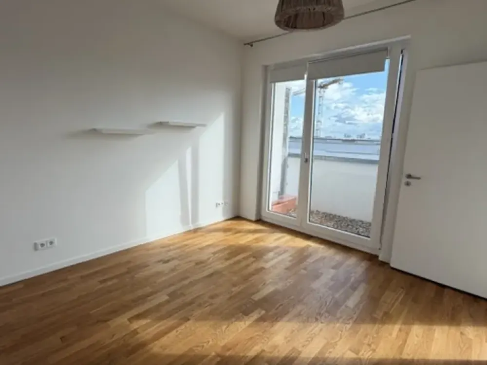 Modernes Wohnen am Wasser: Lichtdurchflutete Wohnung mit Dahme-Blick