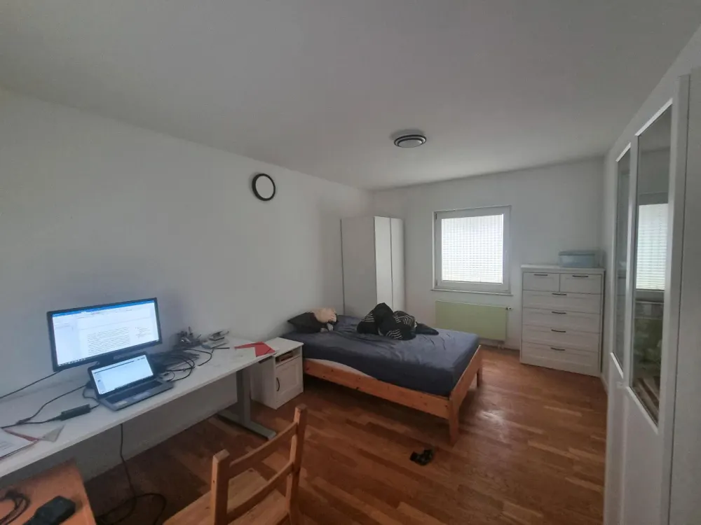 40m² WG Zimmer in Haus mit Sauna und Garten
