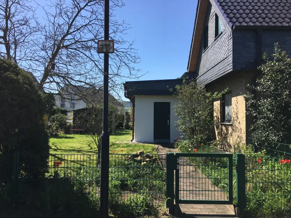 Helle Erdgeschoßwohnung mit großem Garten in Langenfeld-Wiescheid.