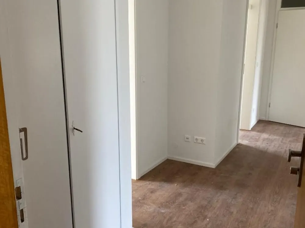 4-Zimmer-Wohnung zum Wohlfühlen auf dem Zollberg mit gemütlichem Balkon!