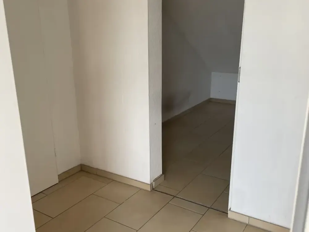 helles Dachgeschoss Appartment im Kölner Süden